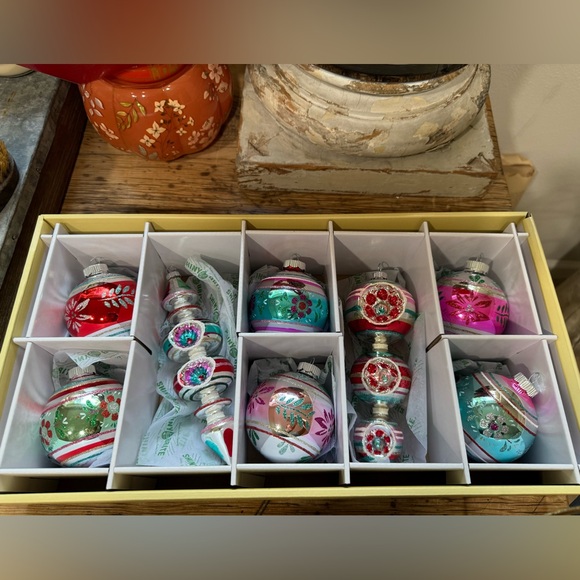 Brand NWT Christopher Radko Shiny Brite 8 Glass Christmas Tree Ornaments - Picture 1 of 10